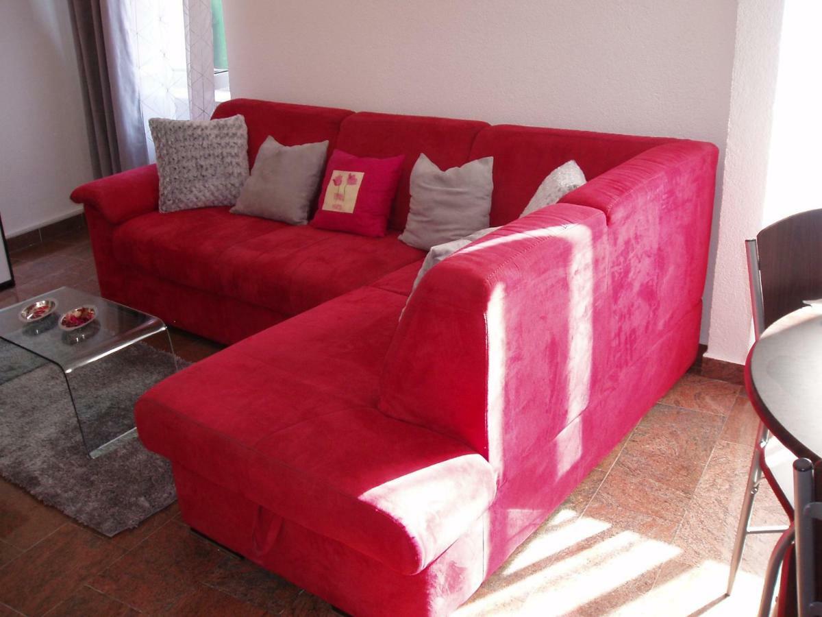 Apartment Oaza ロヴィニ エクステリア 写真
